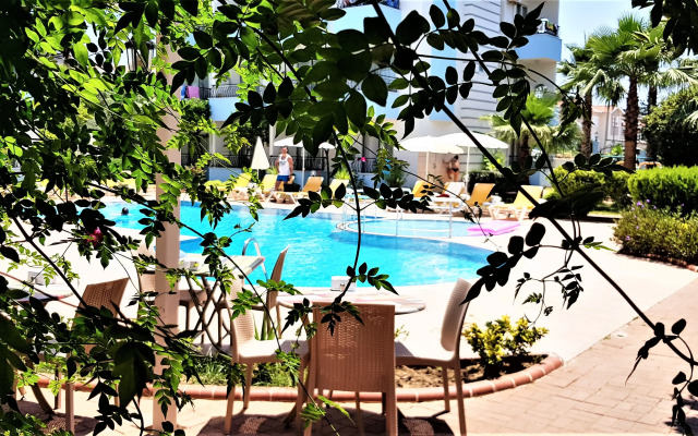 Summer Rose Hotel