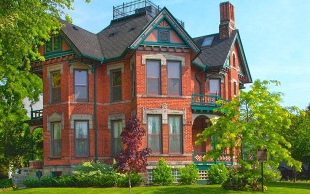 The Historic Webster House