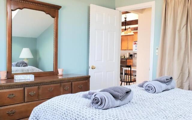 Oceanfront Penthouse with Family & Friends