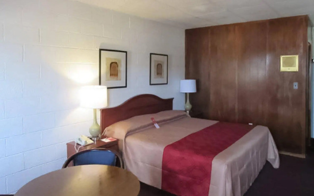 Econo Lodge Lexington Downtown near I-81