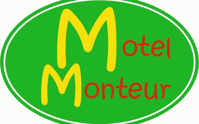 Motel Monteur