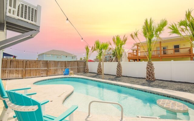 Latitude Adjustment - Private Pool/elevator!