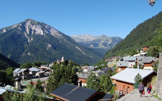 4-6 Pers. Holiday Appartment Near Center of Champagny