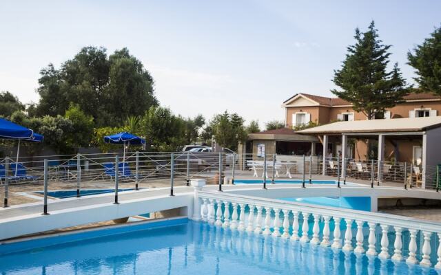 Olive Grove Studios & Apartments