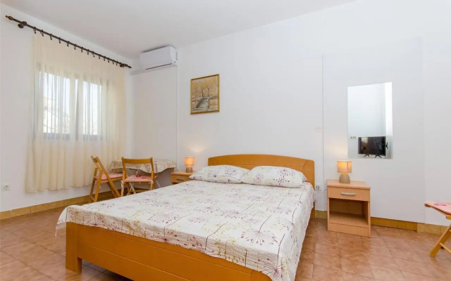 Apartments with a parking space Postira, Brac - 765