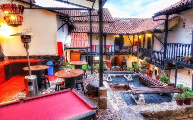 Intro Hostels Cusco