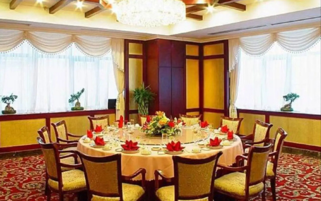 China Palace Hotel B