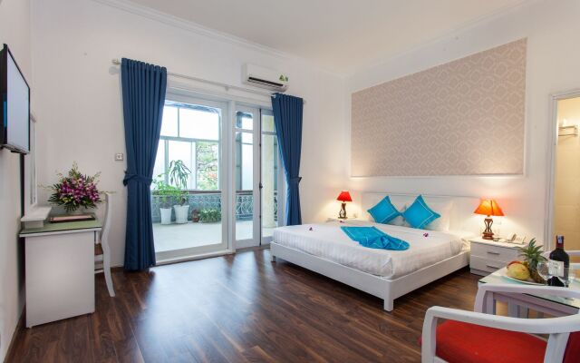 Lotus Village Hotel
