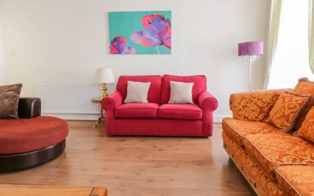 East Beach Apartment