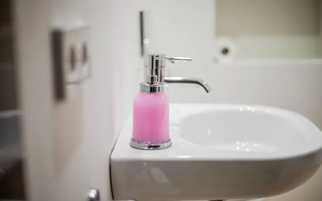 San Juan Alfalfa Oasis I by Valcambre