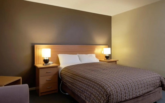 Keilor Motor Inn – Guest Rooms – Melbourne