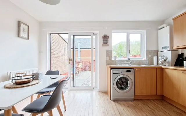 Spacious Family Home In Glasgow
