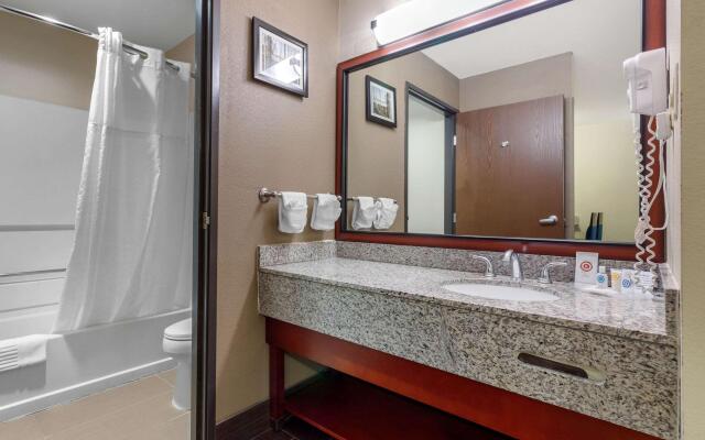 Comfort Suites Omaha East-Council Bluffs