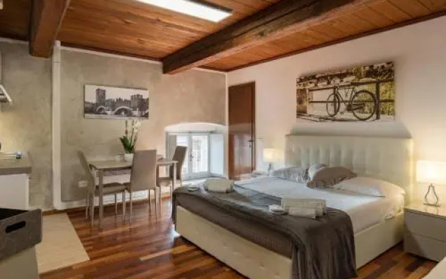 Rooms Castelvecchio - Palazzo Canossa