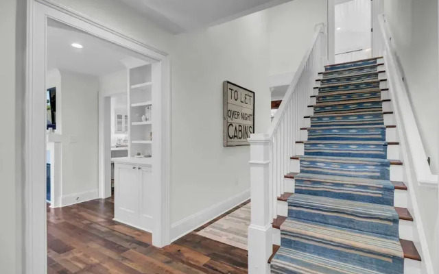 Be a Sullivans Local! 1307 Cove Avenue by Avantstay Pool + Outdoor Living
