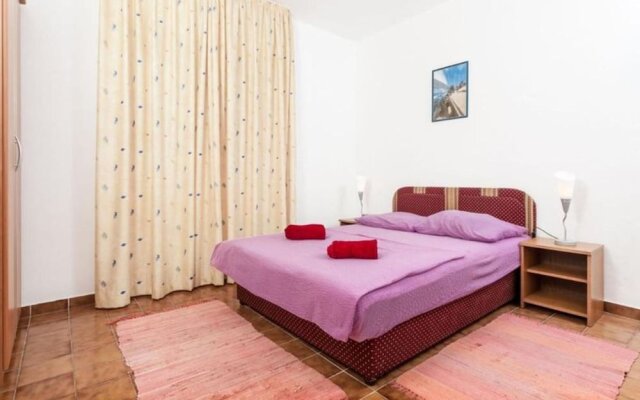Lavish Double Bed Room With Balcony and Sea View