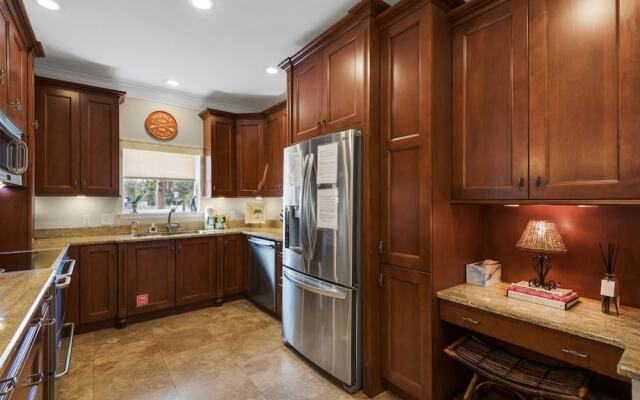 Island in The Sun - 1938190