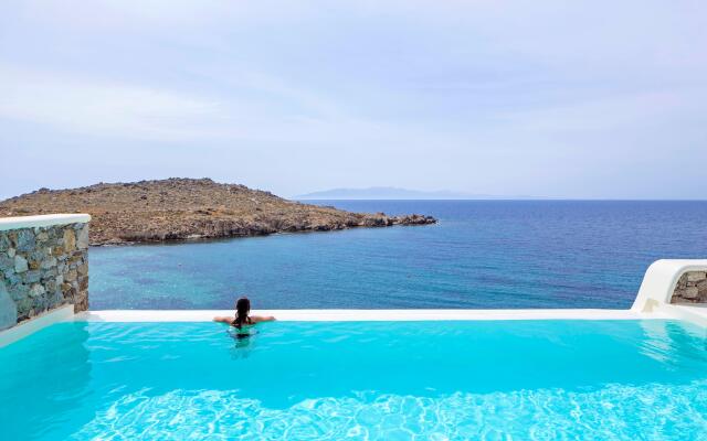 Casa Del Mar Mykonos Seaside Resort