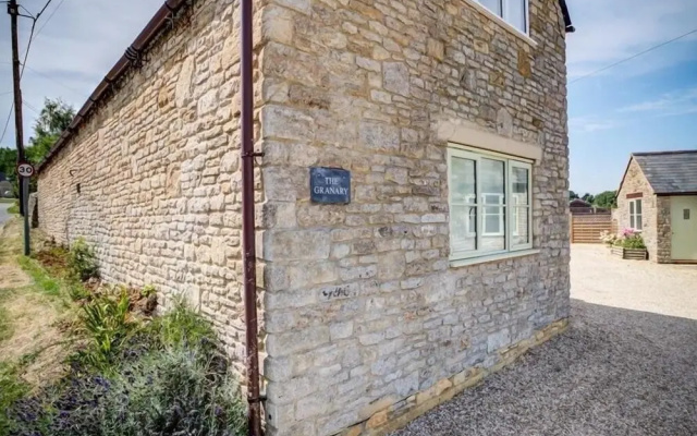 The Old Granary, Nether Westcote
