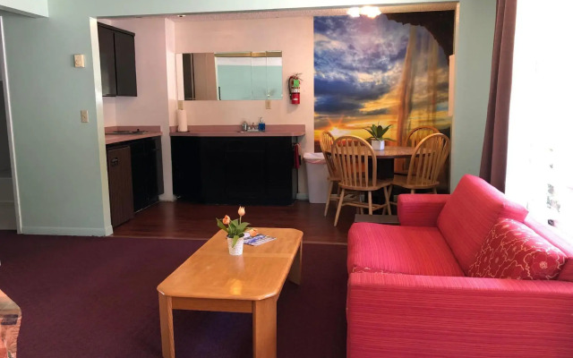 Woahink Lake Suites