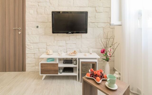 Apartment Nono near the beach with parking