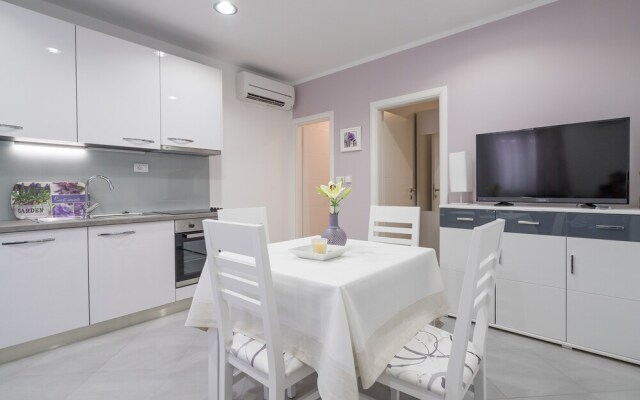 Drop In Split Apartments