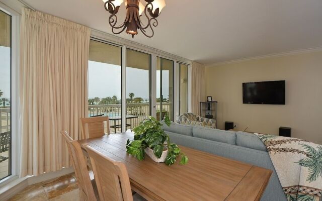 The Crown 3 Bedrooms 3 Bathrooms Condo