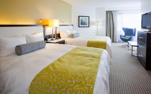 The Hollis Halifax a DoubleTree Suites by Hilton Hotel