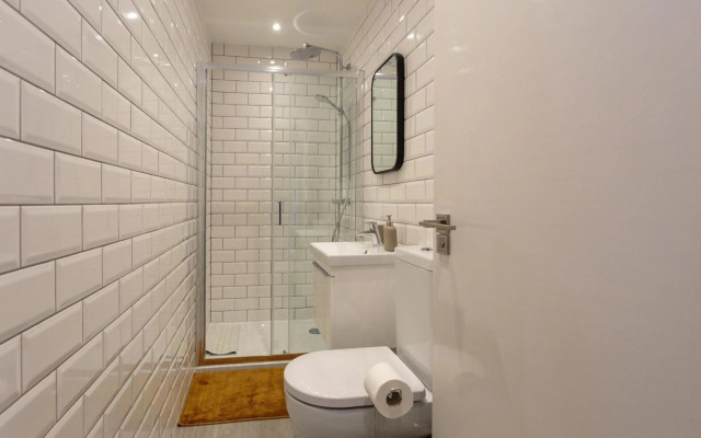 Lovely Apartment Beneath Edinburgh Castle