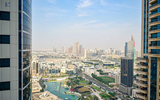 Stunning Sea View 2Bed near Tram Stn