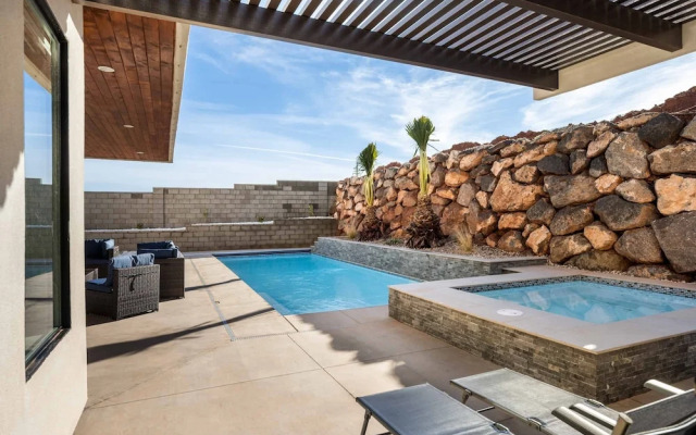 Slice Of Heaven 6 Bedroom Home