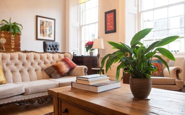 Beautiful 1 Bedroom City Centre Apartment