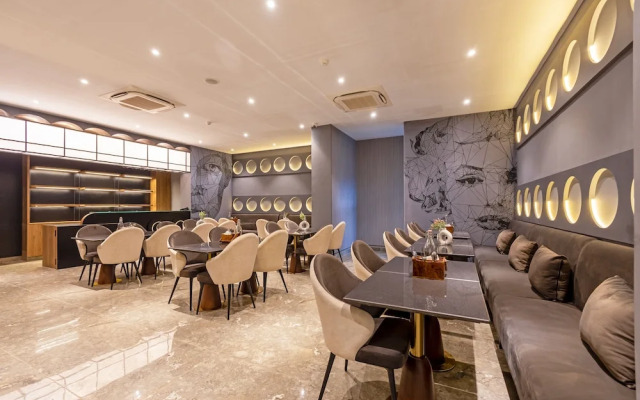 Saltstayz Autograph Advant & Sector 144