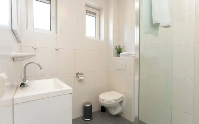 Pretty Holiday Home With Garden