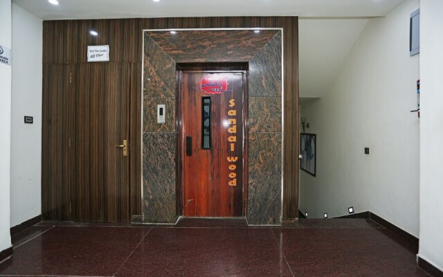Hotel Sandal Wood
