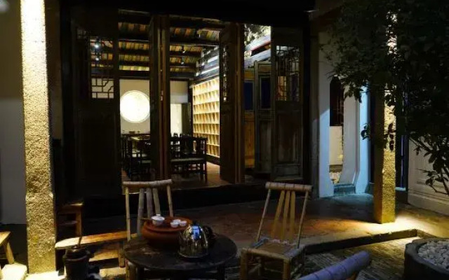 Nanmiao Hostel