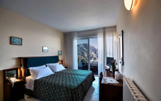 Hotel Graal