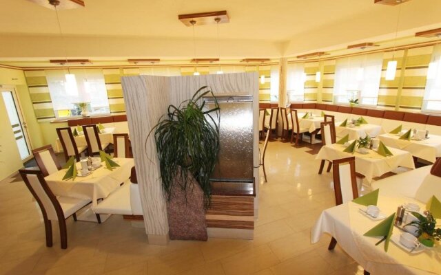 Hotel Garni Thermenglück