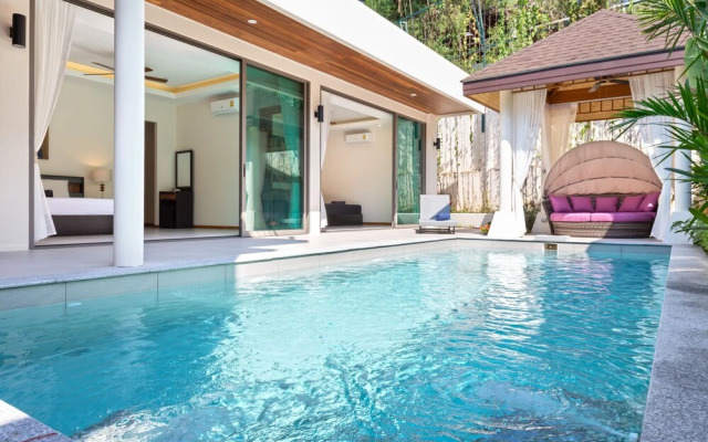 Exquisite Thai Balinese Pool Villa Mika