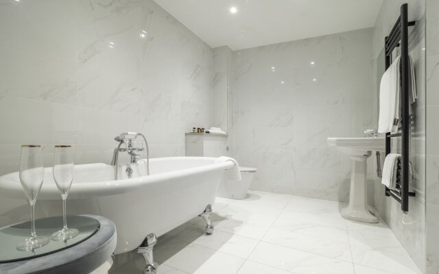 Bowers Mill Aparthotel