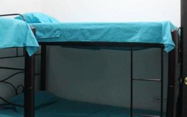 Cande Hostel