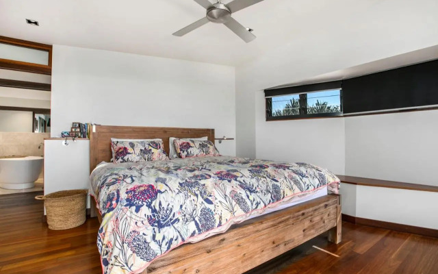 Banyandah - 7 Pratt Court