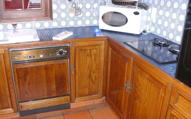 House With 6 Bedrooms in Saint-jean-de-luz, With Wonderful Mountain Vi