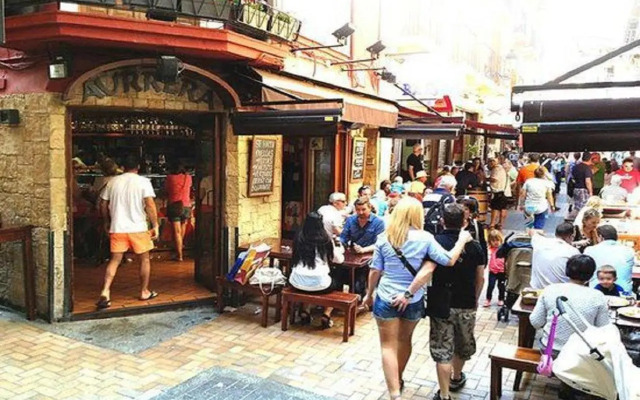Carabelas Apartments