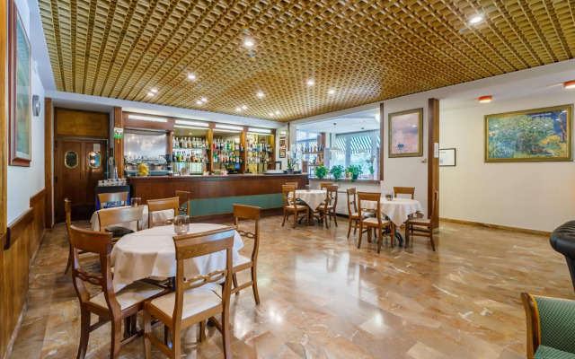 Hotel Country Club