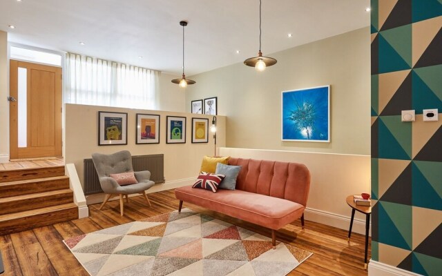 Dakota by LCM Apartments