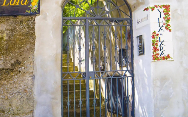 Villa Lara Hotel