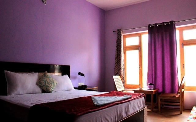 Hotel Jeevanam Villa
