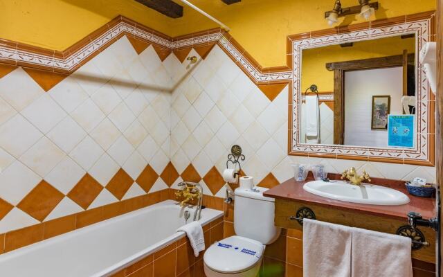 Hotel Rural Almazara
