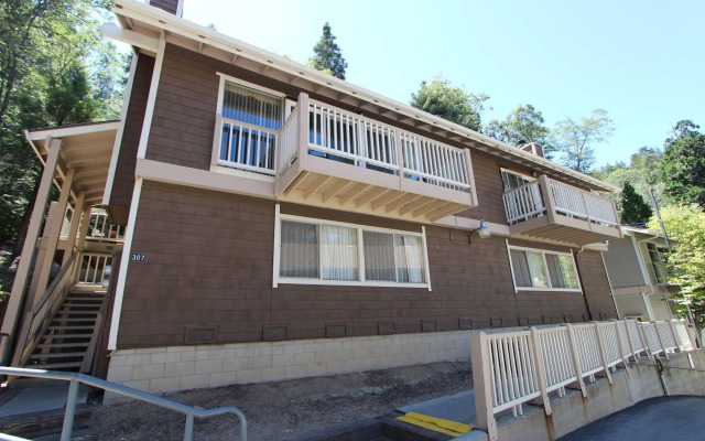 Lake Arrowhead Chalets